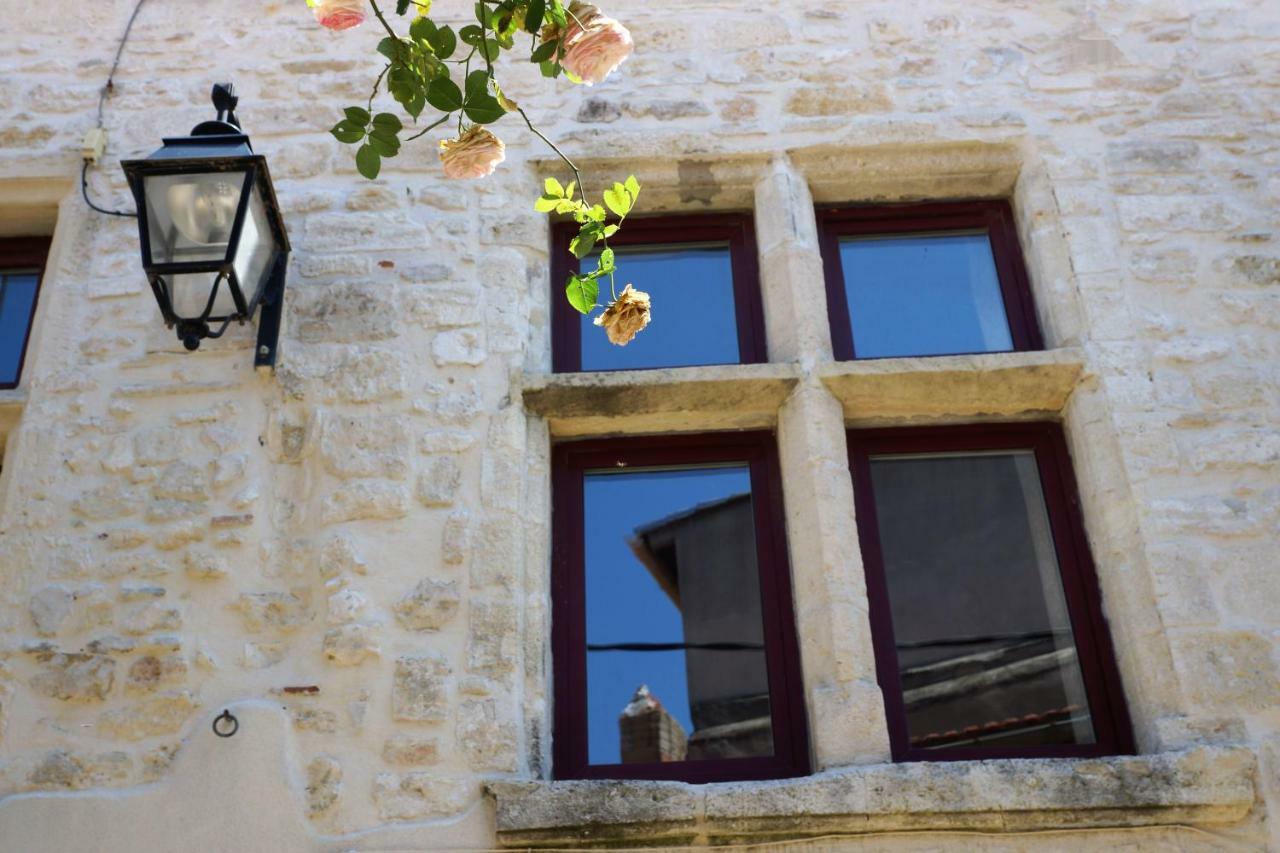 La Villages Chambres D'Hotes Vallabrègues Exteriér fotografie